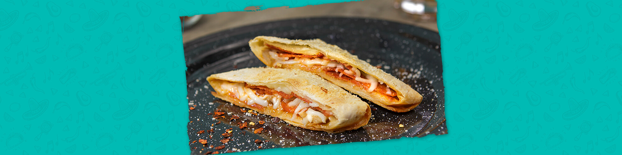Salsas foldables pocket pepperoni pizza