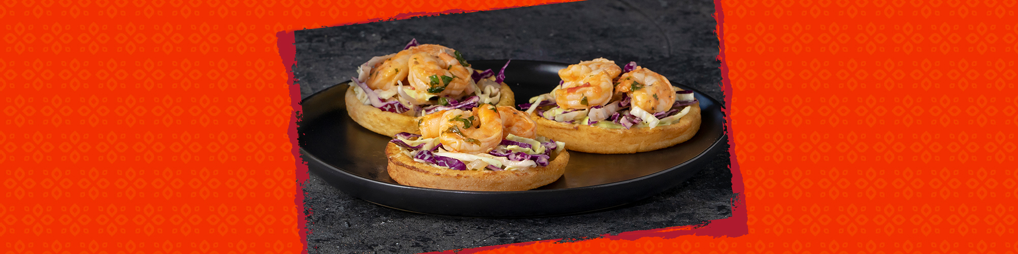 Salsas shrimp sopes